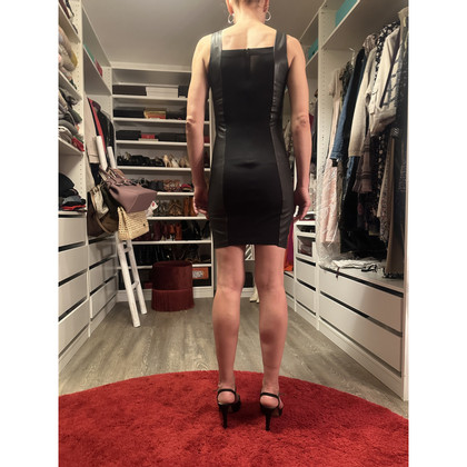 Stefanel Kleid aus Leder in Schwarz