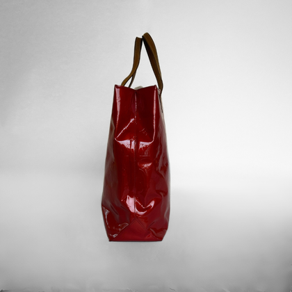 Louis Vuitton Reade Patent leather in Red