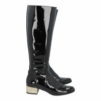 Yves Saint Laurent Stiefel aus Lackleder in Schwarz