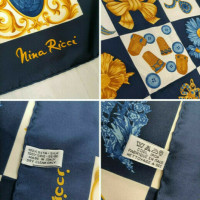 Nina Ricci Schal/Tuch aus Seide in Blau