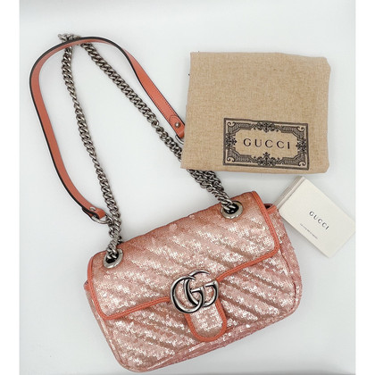 Gucci GG Marmont Flap Bag Normal in Roze