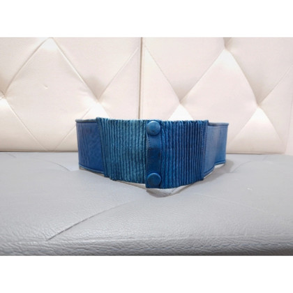 Valentino Garavani Gürtel aus Leder in Blau