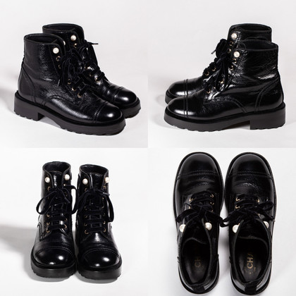 Chanel Stiefel aus Lackleder in Schwarz