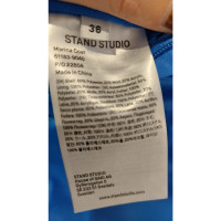 Stand Studio Top in Blue