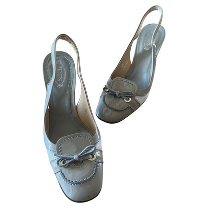 Tod's Pumps/Peeptoes Patent leather in Grey