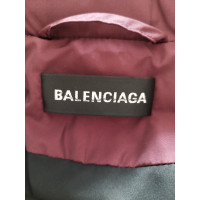 Balenciaga Jacke/Mantel in Bordeaux