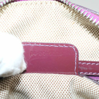 Dior Handtasche aus Lackleder in Violett
