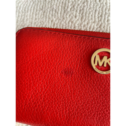 Michael Kors Täschchen/Portemonnaie aus Leder in Rot