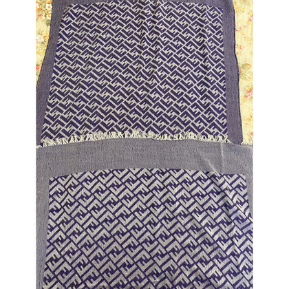 Fendi Schal/Tuch aus Baumwolle in Violett