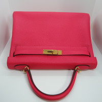 Hermès Kelly Bag 32 en Cuir en Rose/pink