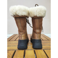Ugg Australia Boots Leather in Brown