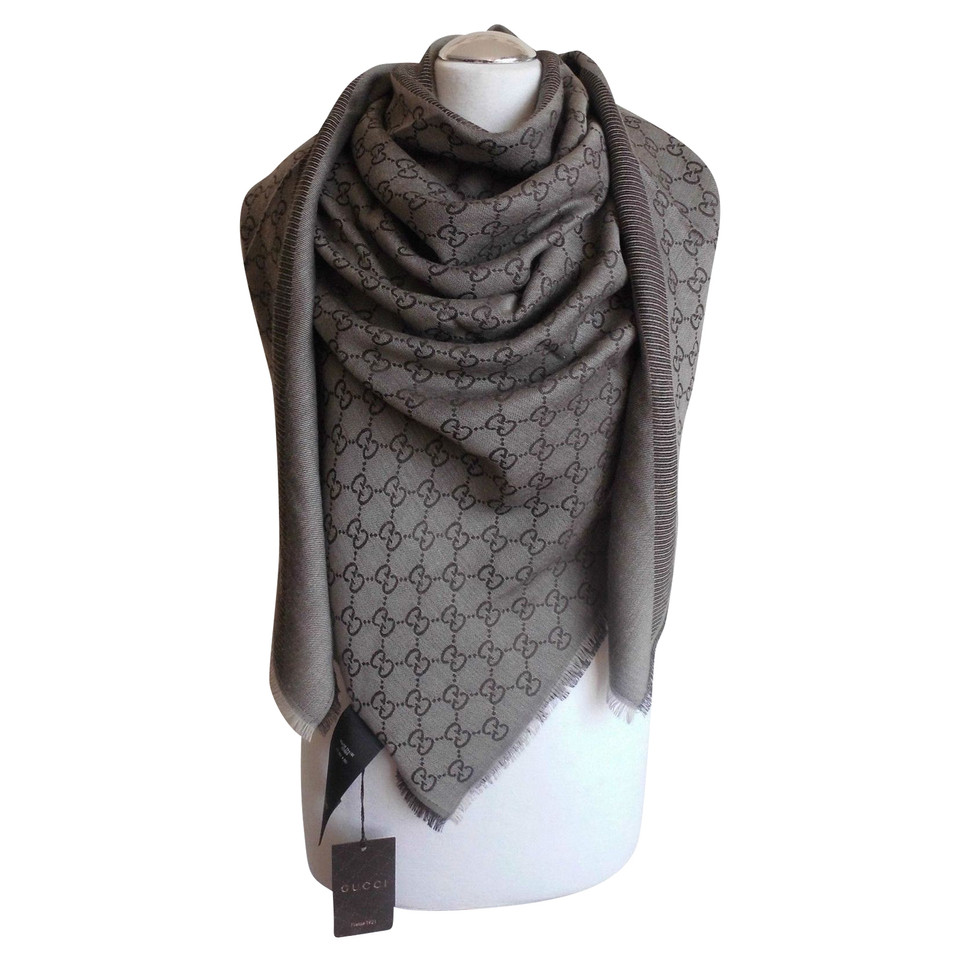 Gucci Scarf/Shawl Wool in Brown