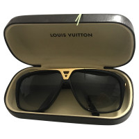 Louis Vuitton Glasses in Gold