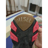 Diesel Chaussures de sport en Cuir en Doré