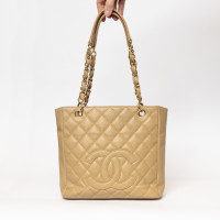 Chanel Shopping Tote Petit Leather in Ochre