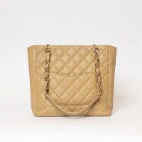 Chanel Shopping Tote Petit Leather in Ochre