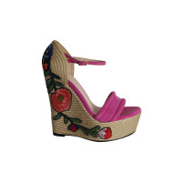 Gucci Chaussures compensées en Daim en Rose/pink