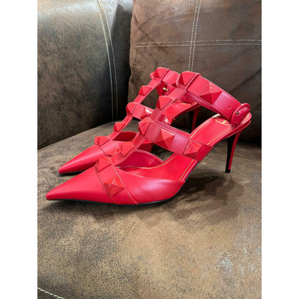 Red Valentino Pumps/Peeptoes Leather in Red