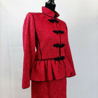 Yves Saint Laurent Completo in Lana in Rosso