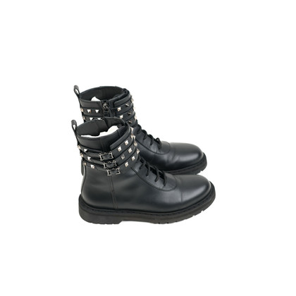 & Other Stories Boots Leather in Black
