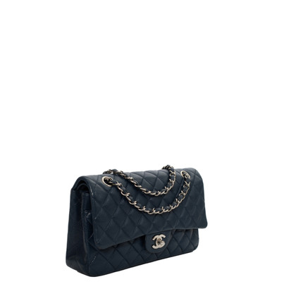 Chanel Flap Bag aus Leder in Blau