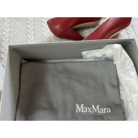 S Max Mara Pumps/Peeptoes aus Leder in Rot
