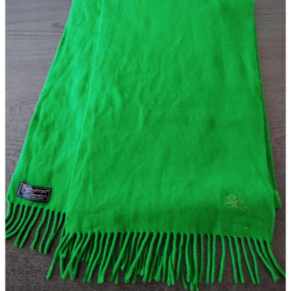 Burberry Scarf/Shawl Wool in Green