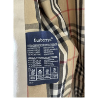 Burberry Jacke/Mantel aus Baumwolle in Creme