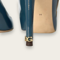 Dolce & Gabbana Décolleté/Spuntate in Pelle verniciata in Blu