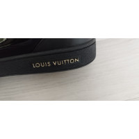 Louis Vuitton Sneaker in Pelle verniciata in Nero
