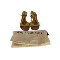 Louis Vuitton Sandalen aus Leder in Gelb