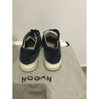 Hogan Sneakers aus Wildleder in Blau
