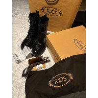 Tod's Boots Patent leather in Black