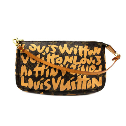 Louis Vuitton Pochette Accessoires aus Canvas in Braun