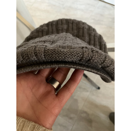 Armani Collezioni Hut/Mütze aus Wolle in Grau