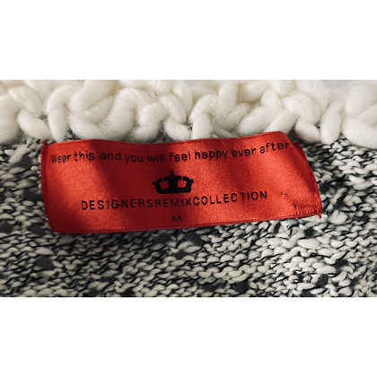 Designers Remix Schal/Tuch aus Wolle