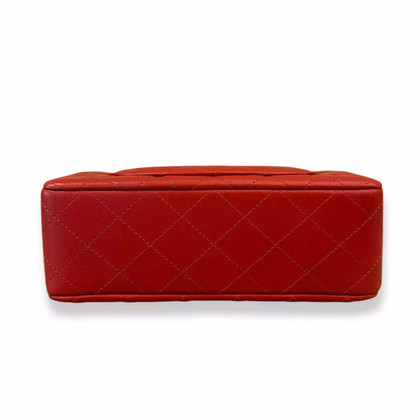 Chanel Classic Flap Bag aus Leder in Rot