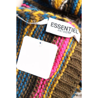 Essentiel Antwerp Scarf/Shawl Wool
