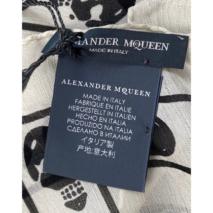 Alexander McQueen Echarpe/Foulard en Soie en Crème