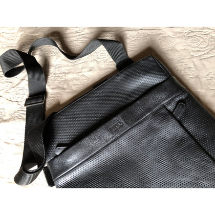 Ferre Shoulder bag Leather in Black