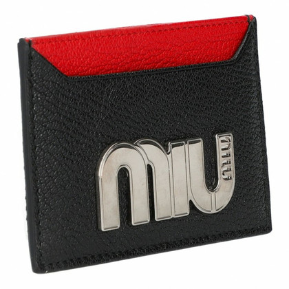 Miu Miu Täschchen/Portemonnaie aus Leder in Schwarz
