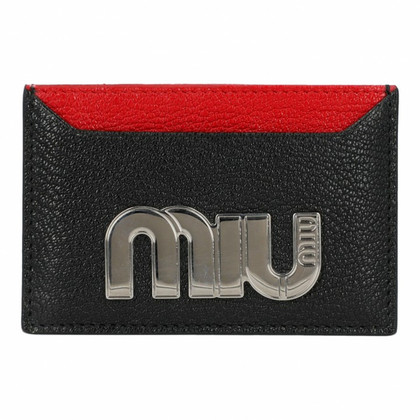 Miu Miu Täschchen/Portemonnaie aus Leder in Schwarz