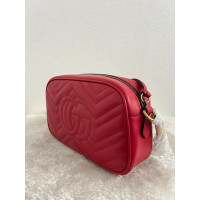 Gucci GG Marmont Camera Bag Small in Pelle in Rosso