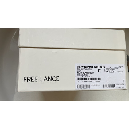 Free Lance Slippers/Ballerina's Leer
