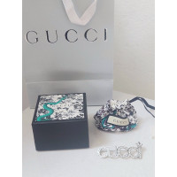 Gucci Brosche aus Silber in Silbern