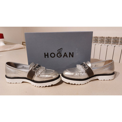 Hogan Slipper/Ballerinas aus Leder in Silbern