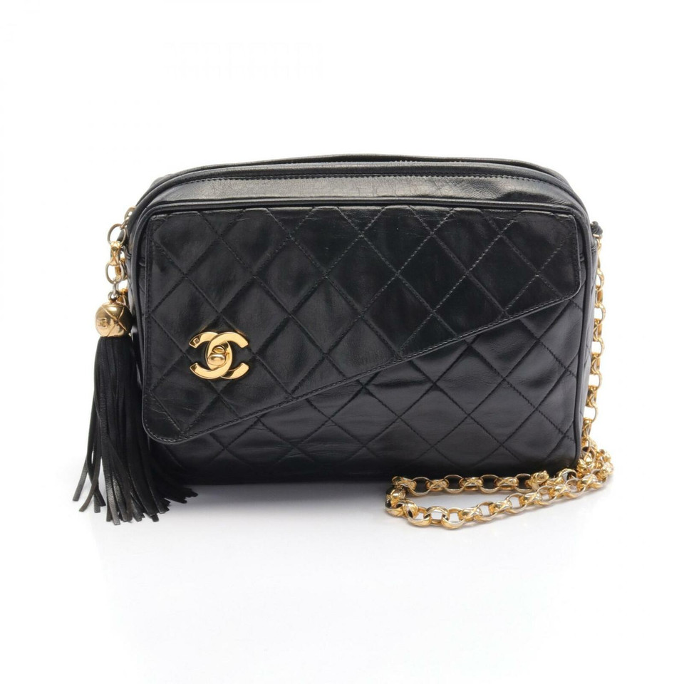 Chanel Shoulder bag in Black