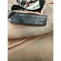 Alexander McQueen Schal/Tuch aus Seide in Rosa / Pink