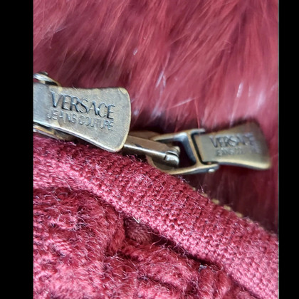 Versace Jacke/Mantel aus Wolle in Bordeaux