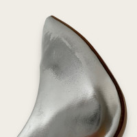 Casadei Pumps/Peeptoes aus Leder in Silbern